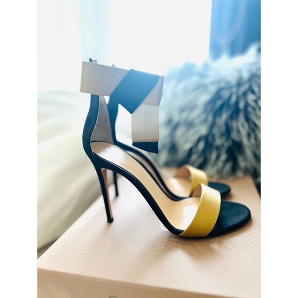 GIANVITO ROSSI Geisha Bicolor Sandal Sandal in Black/Gold 38 - Picture 7 of 13